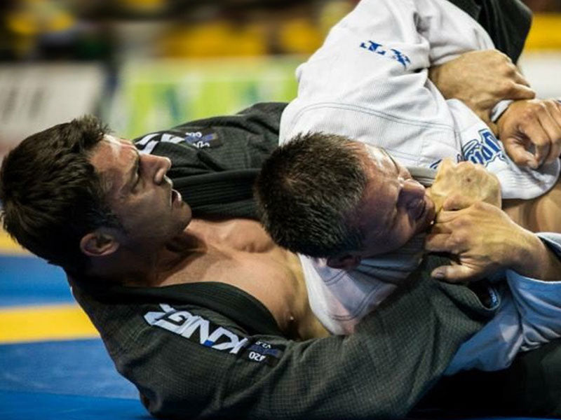 GW Garrison grapping in Brazilian Jiu Jitsu